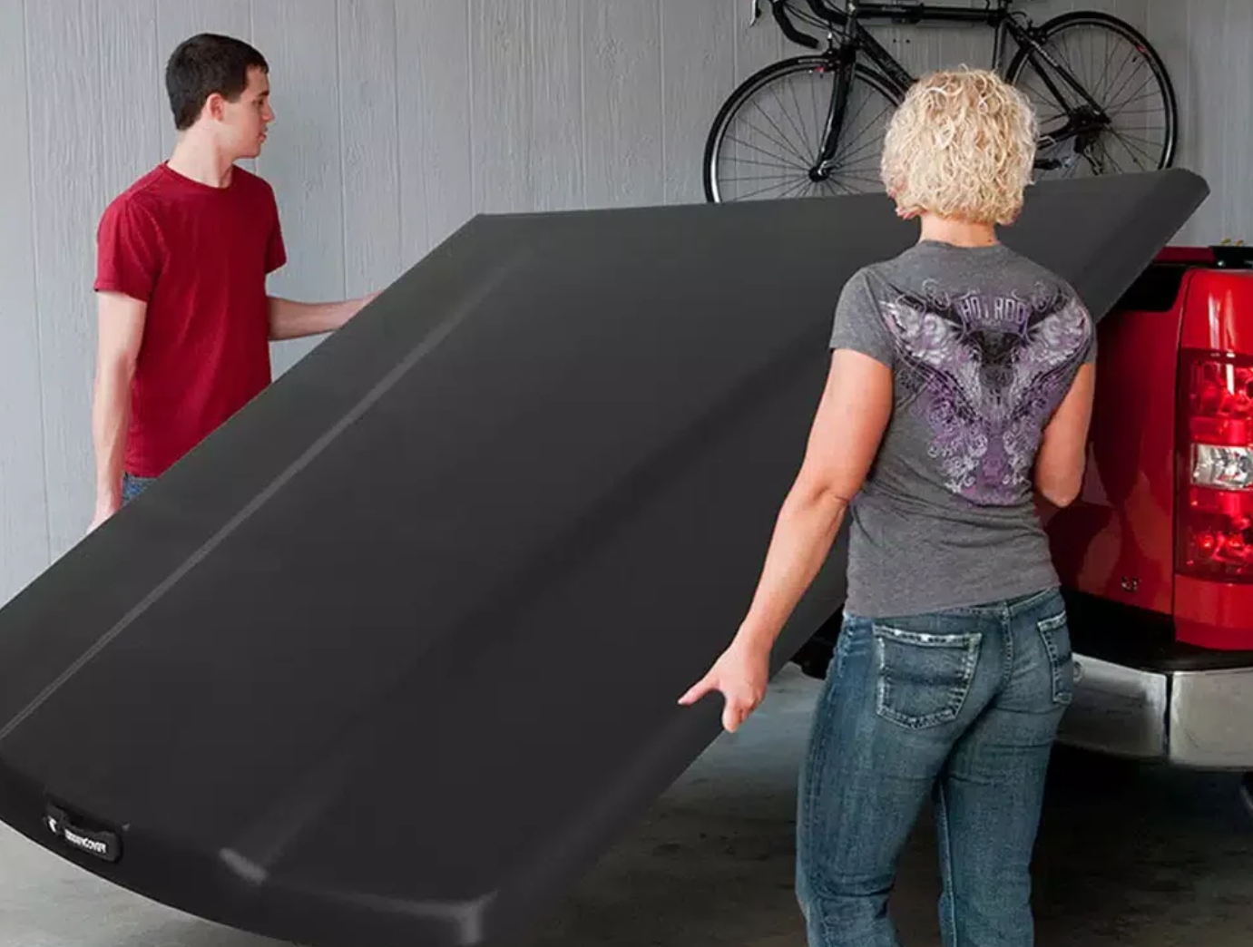 UnderCover Elite One Piece Truck Bed Cover UnderCover Elite One Piece Truck Bed Cover - Image 1
