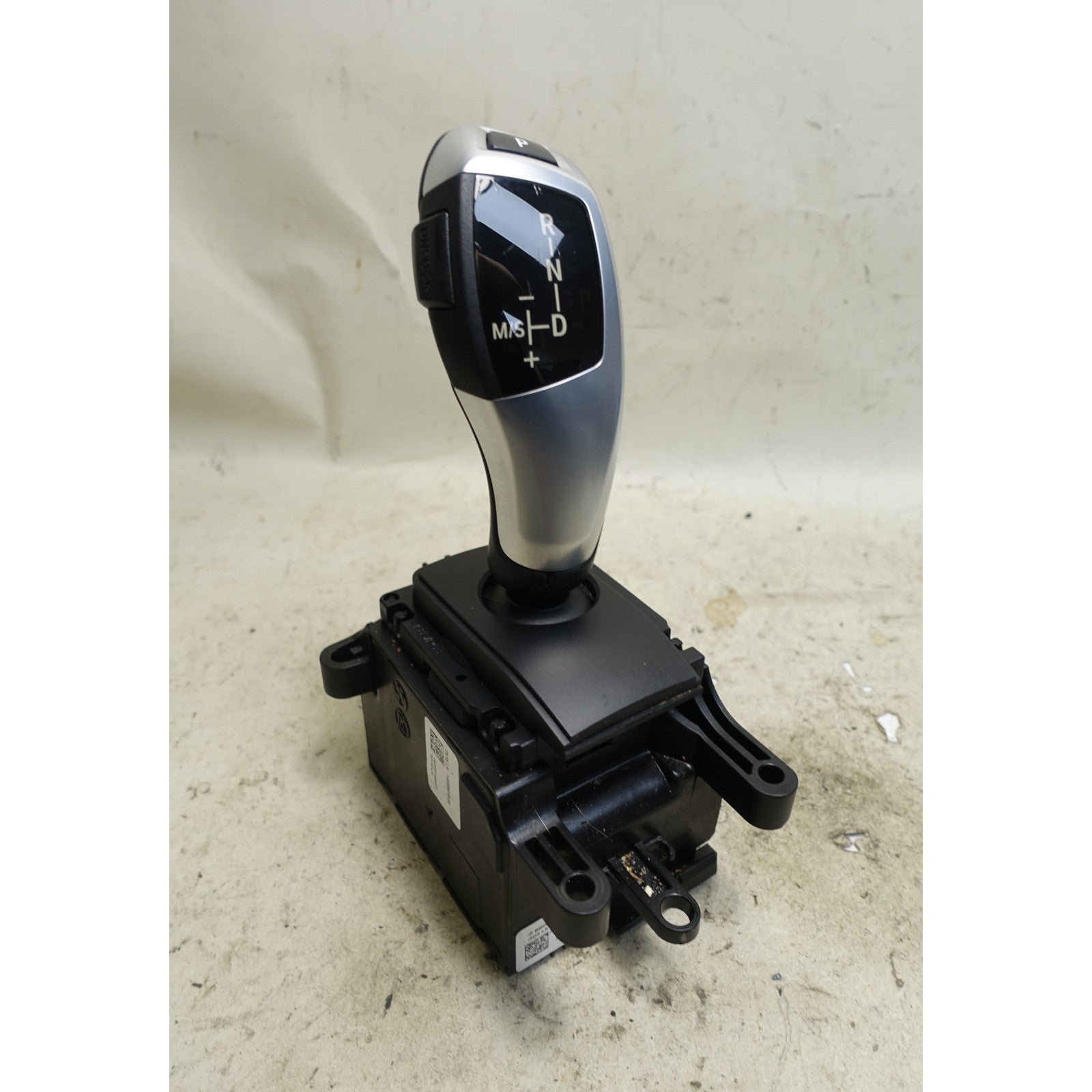 57_72641dc7-66ab-4f0a-8c5d-e536d06ee307.jpg BMW F10 F01 F25 Automatic Transmission Gear Selector Shifter Knob OEM 2012-2017 - Image 1