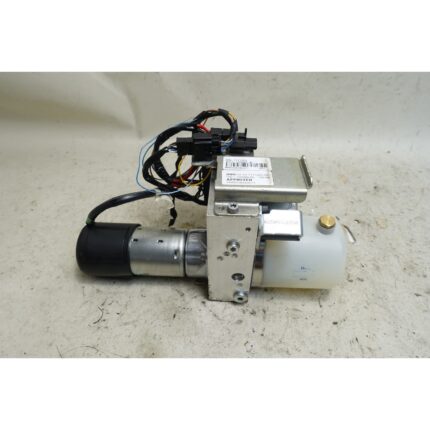 Damaged BMW E88 1-Series Convertible Top Hydraulic Pump Motor Unit 2008-2013 OEM