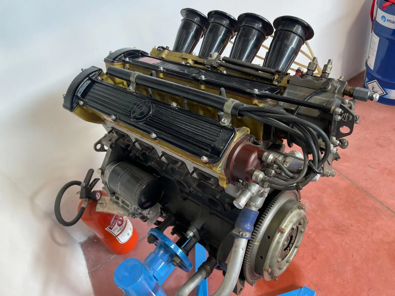 BMW M12 Engine01 BMW M12 Engine