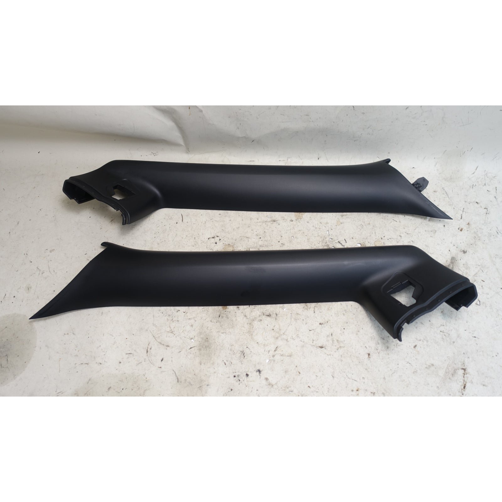 inv_055993.jpg 2003-2008 BMW E85 Z4 Roadster A-Pillar Windshield Column Trim Covers Black OEM - Image 1