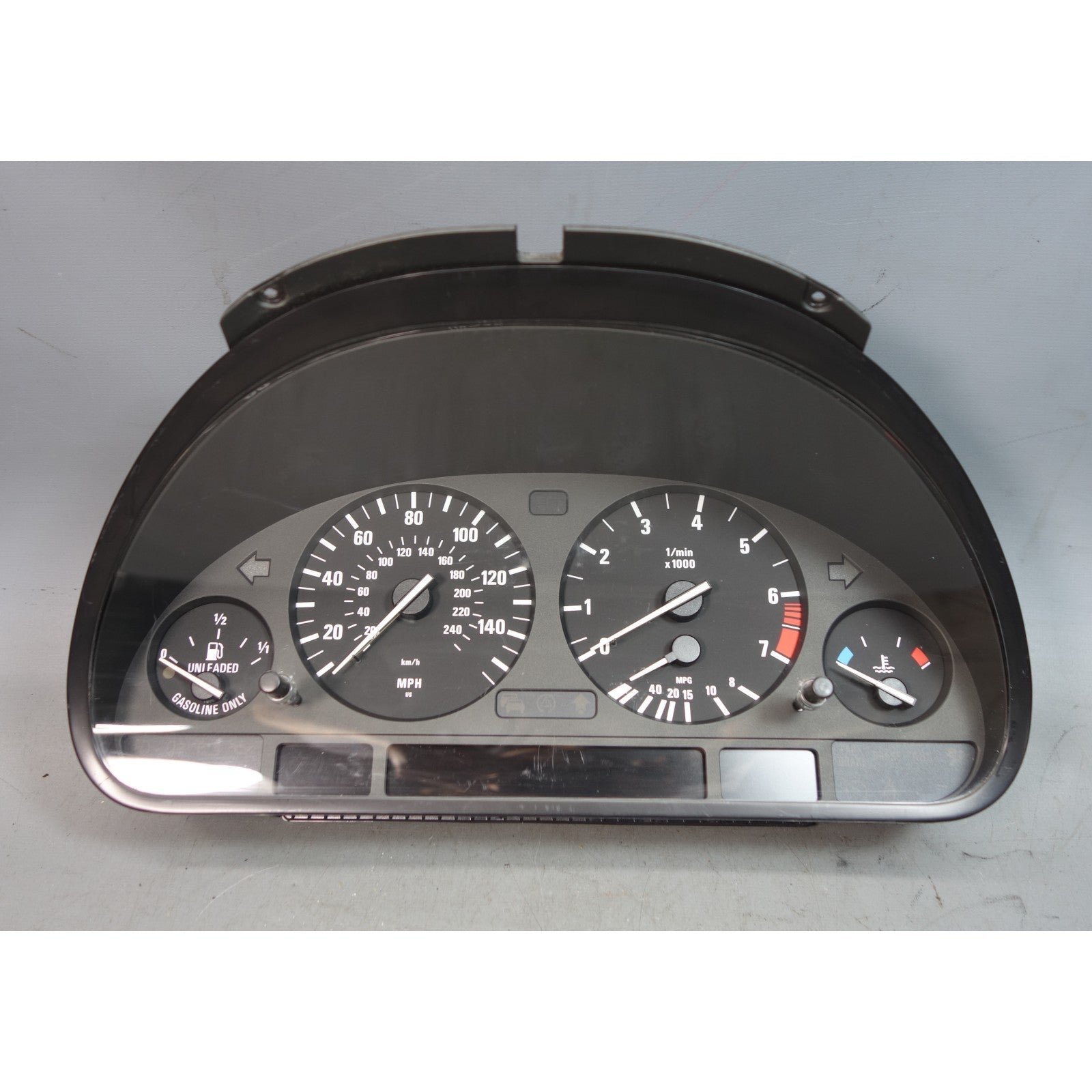 inv_057098.jpg 01-03 BMW E39 525i 530i High OBC Instrument Cluster Gauge Speedo OEM *FOR PARTS* - Image 1